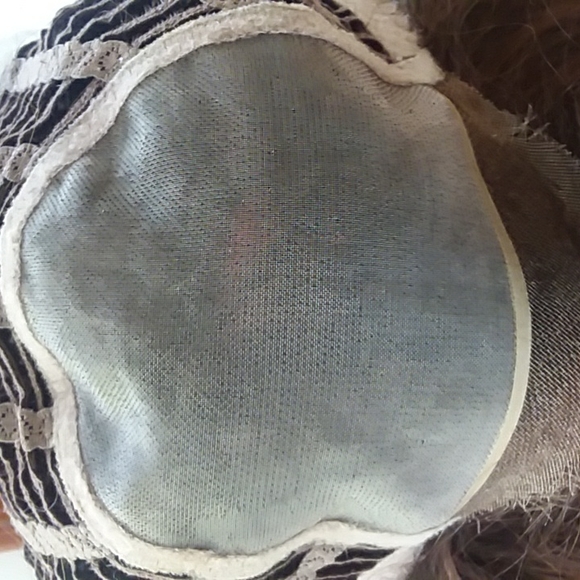 Wig - Picture 7 of 8